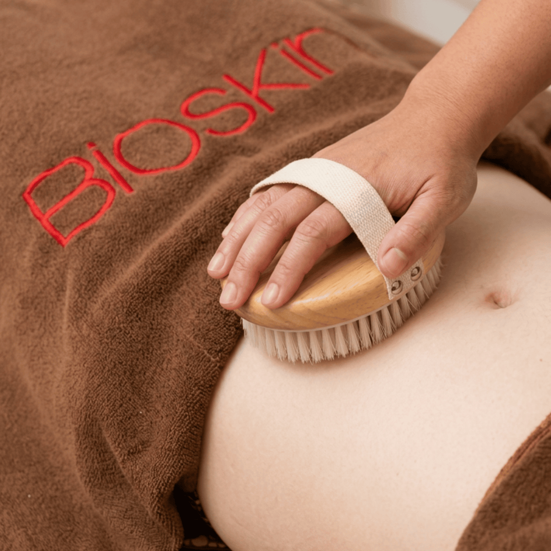Brush to Sculpt Therapy