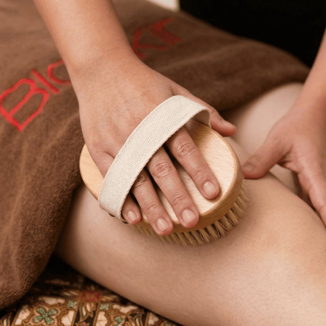 Brush to Sculpt Therapy